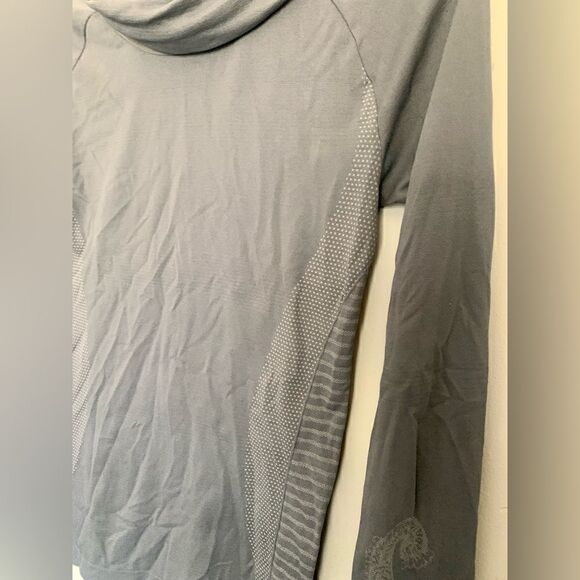 Climawear yoga shirt - Picture 2 of 7